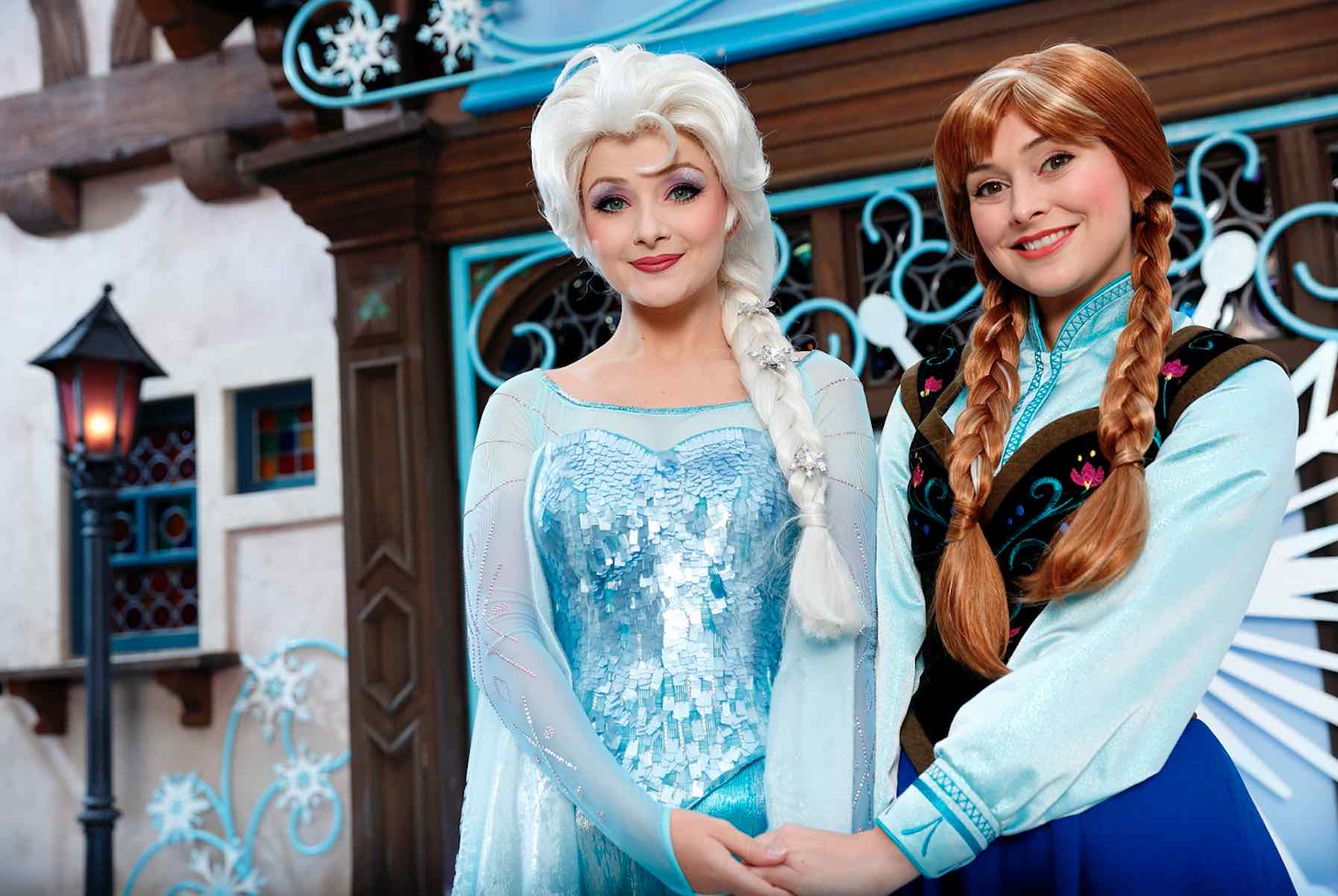 Enjoy A Frozen Themed Winter Wonderland At Hong Kong Disneyland